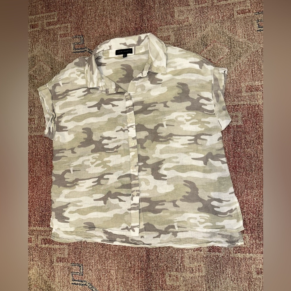 Sanctuary linen pale camo boxy button down top size medium